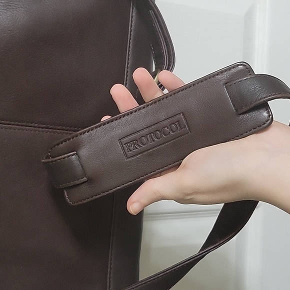 Vintage Protocol Dark Brown 100% Genuine Leather Briefcase - Picture 10 of 10